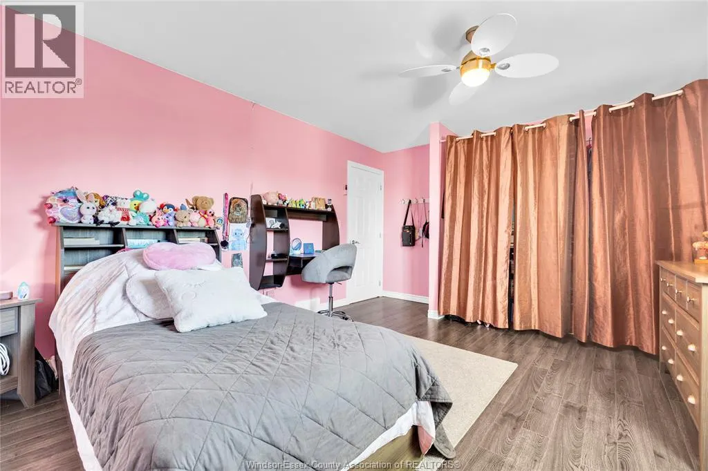 458 DESJARDINS CRESCENT