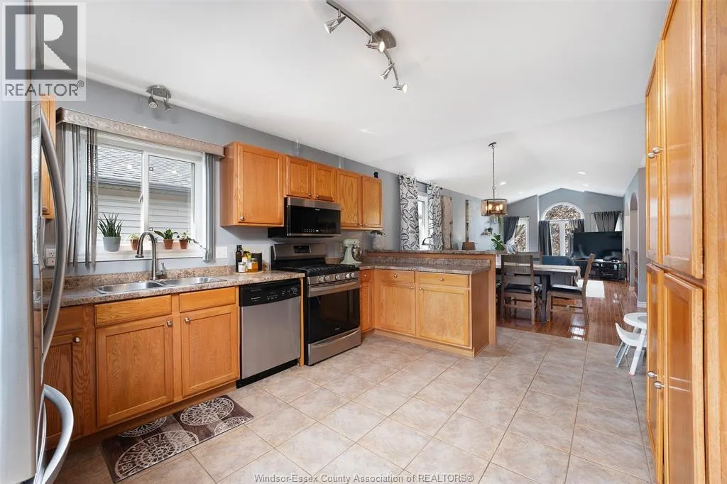 1131 KING LOUIS