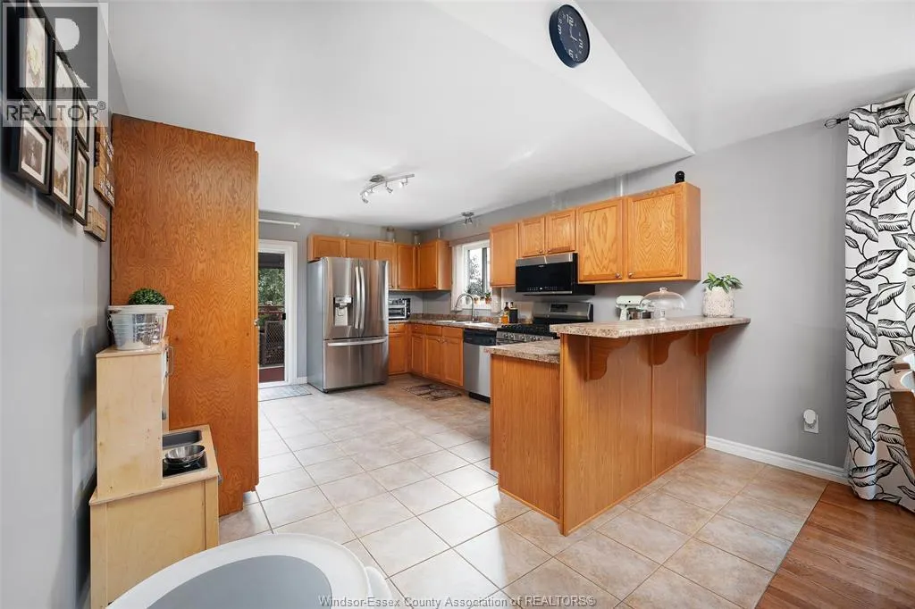 1131 KING LOUIS