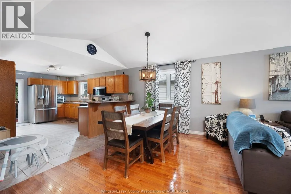 1131 KING LOUIS