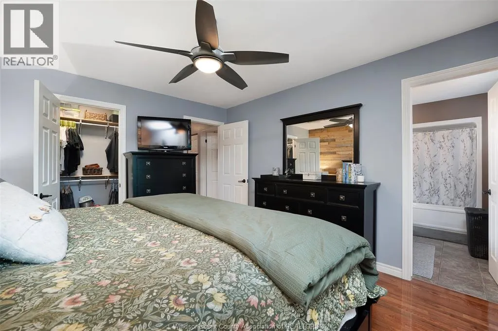 1131 KING LOUIS