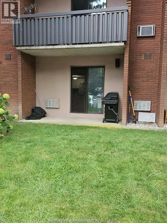 925 Grand AVENUE West Unit# 108