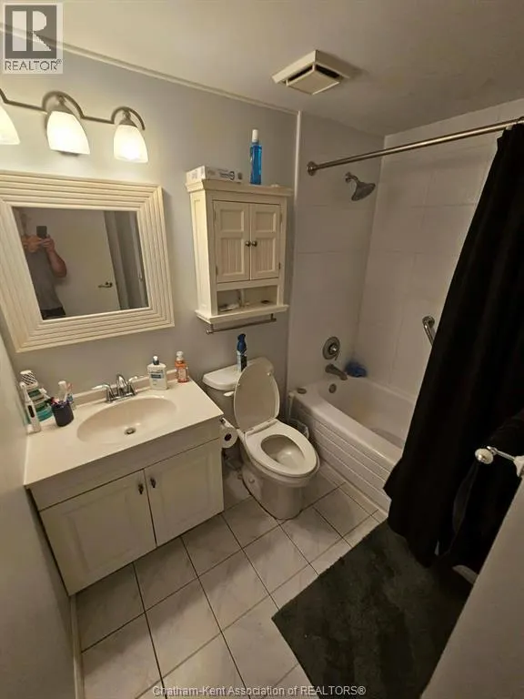 925 Grand AVENUE West Unit# 108