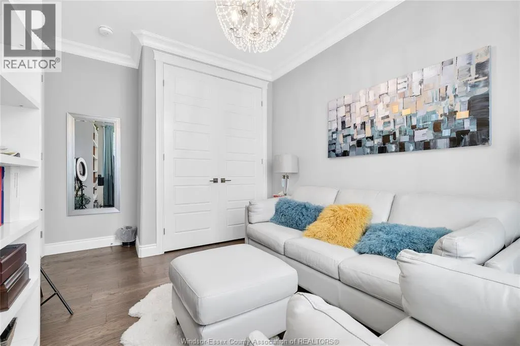 388 BRUNMAR CRESCENT