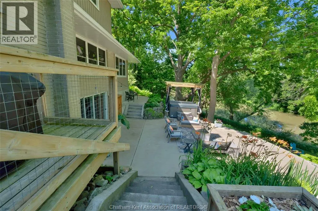 472 SYDENHAM STREET