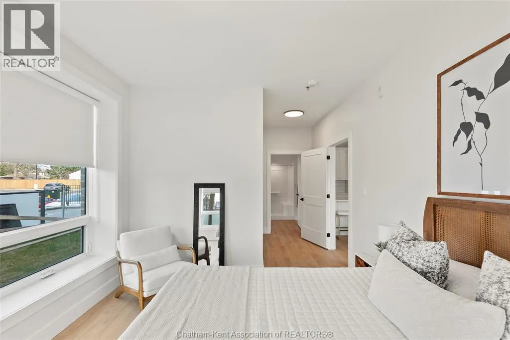364 Grand AVENUE East Unit# 512