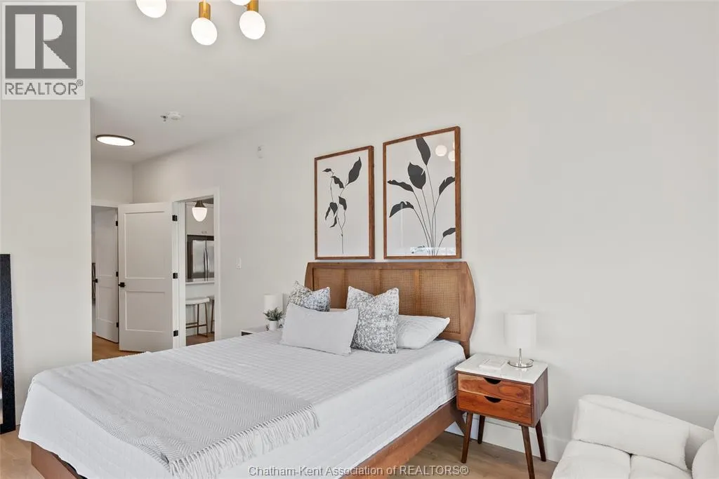 364 Grand AVENUE East Unit# 512
