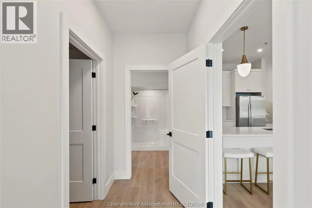 364 Grand AVENUE East Unit# 512
