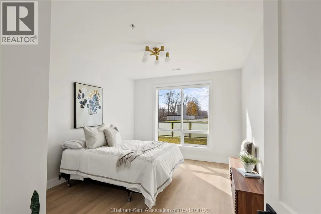 364 Grand AVENUE East Unit# 512