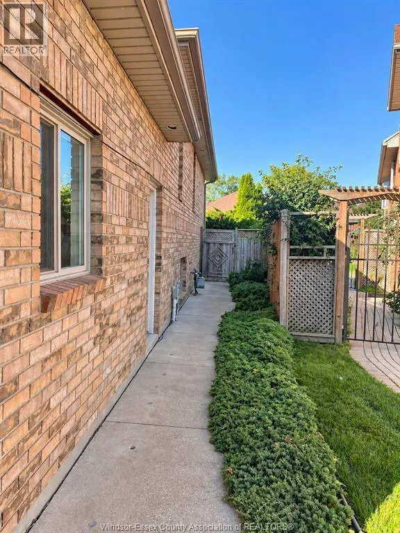 1058 NOVA DRIVE