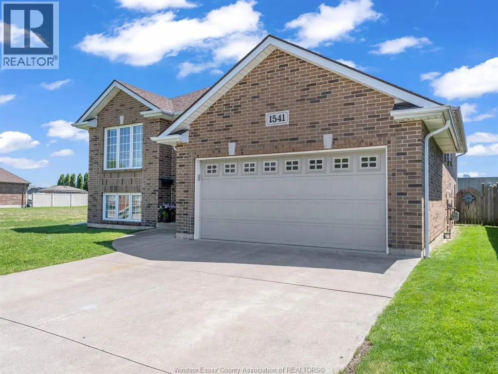 1541 Heatherglen DRIVE