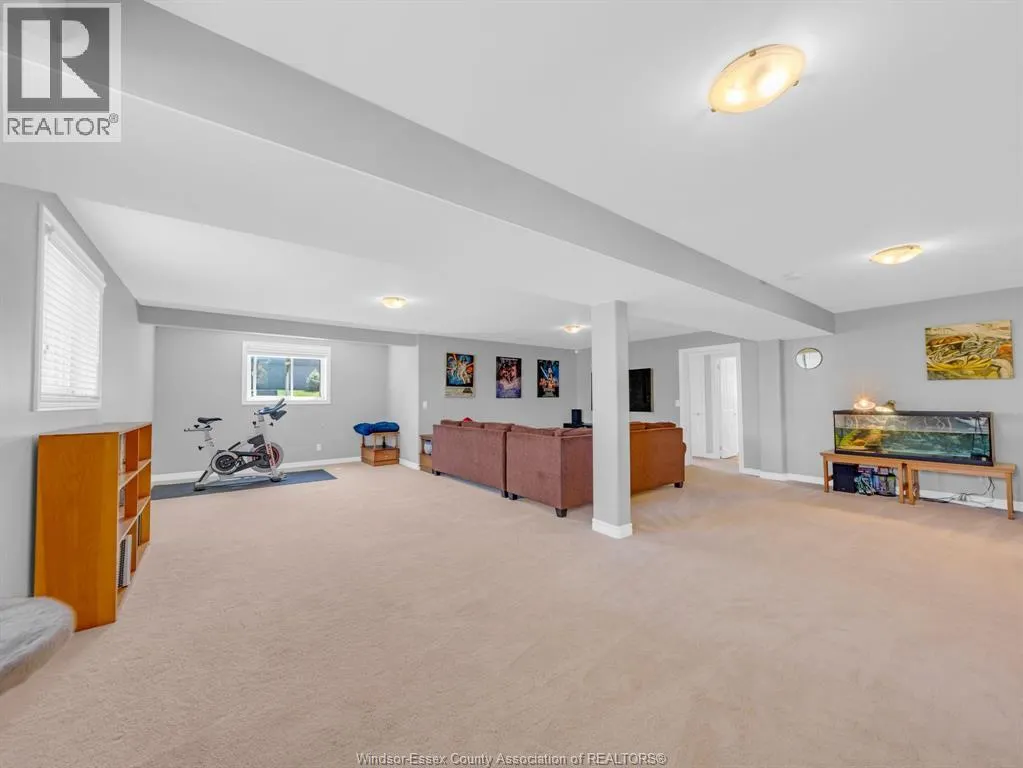 1541 Heatherglen DRIVE