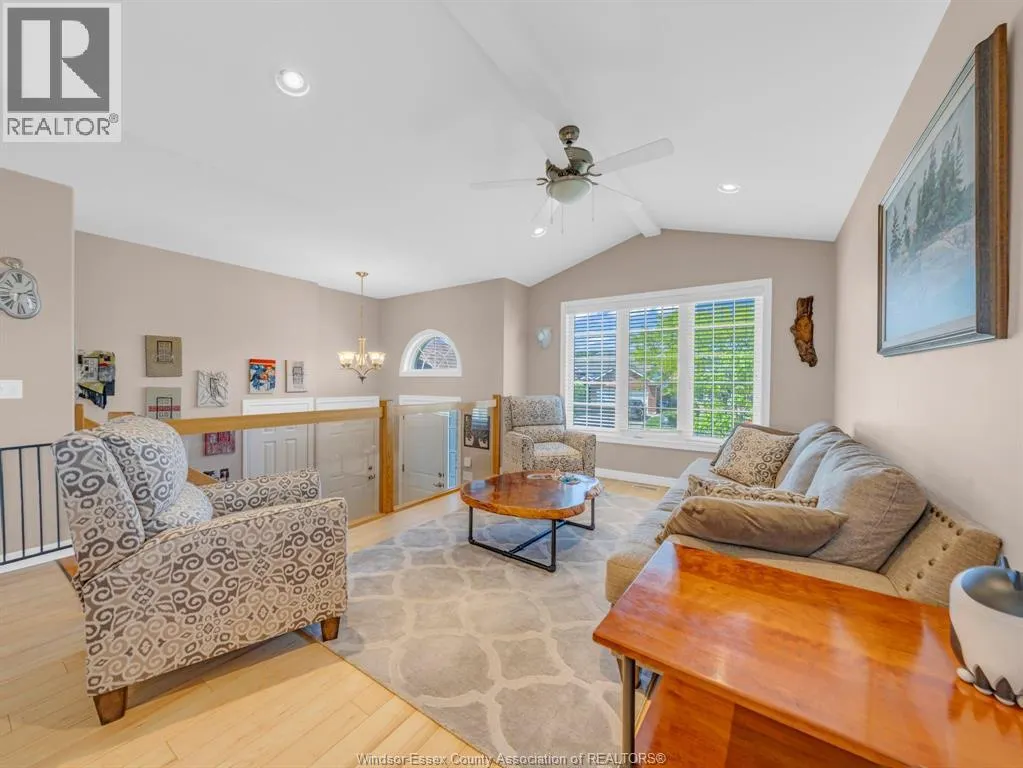 1541 Heatherglen DRIVE