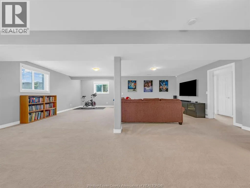 1541 Heatherglen DRIVE
