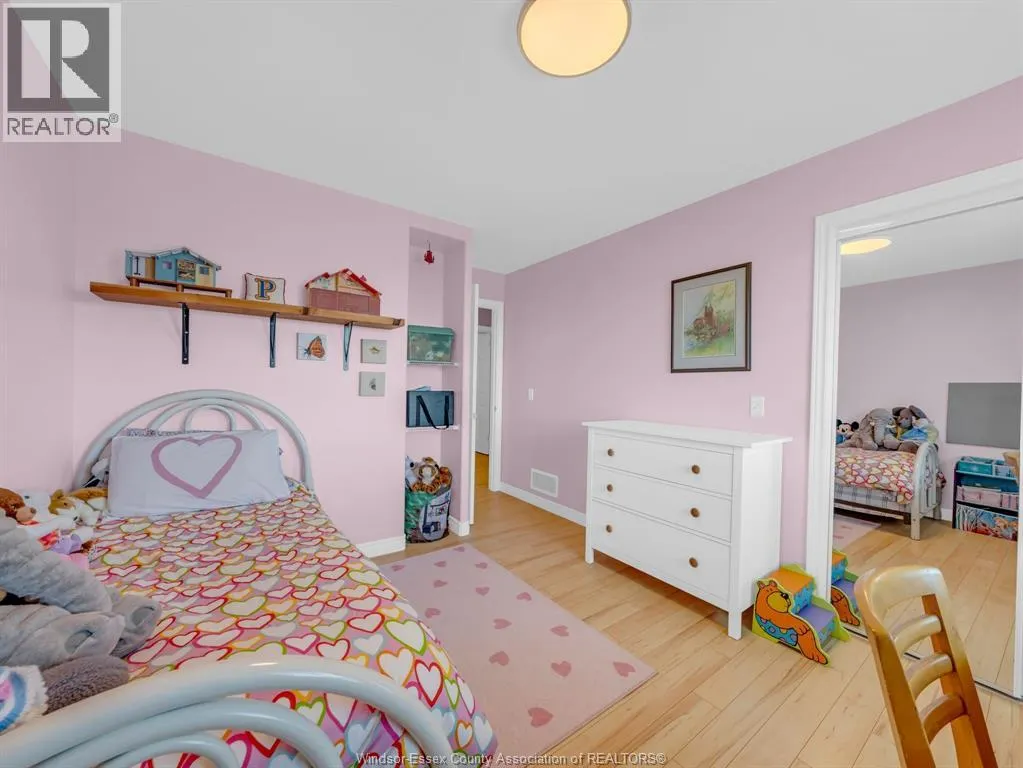 1541 Heatherglen DRIVE