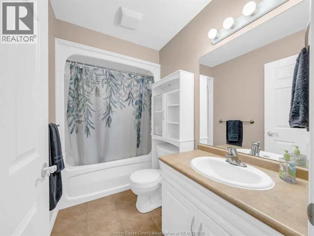 1541 Heatherglen DRIVE