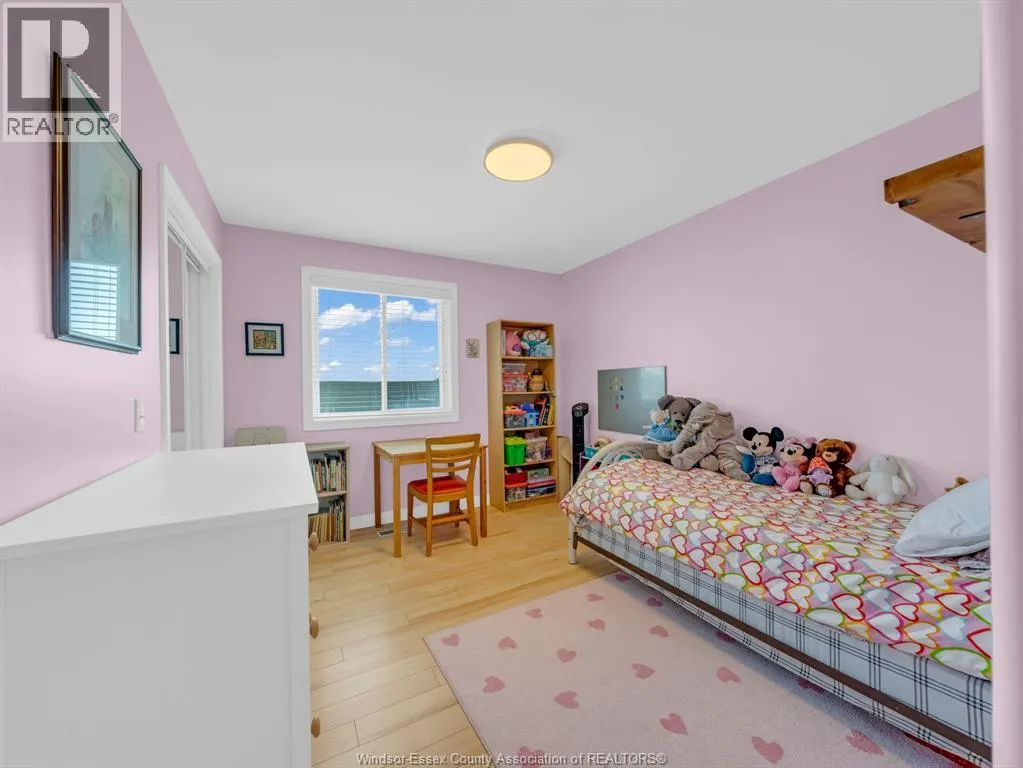1541 Heatherglen DRIVE