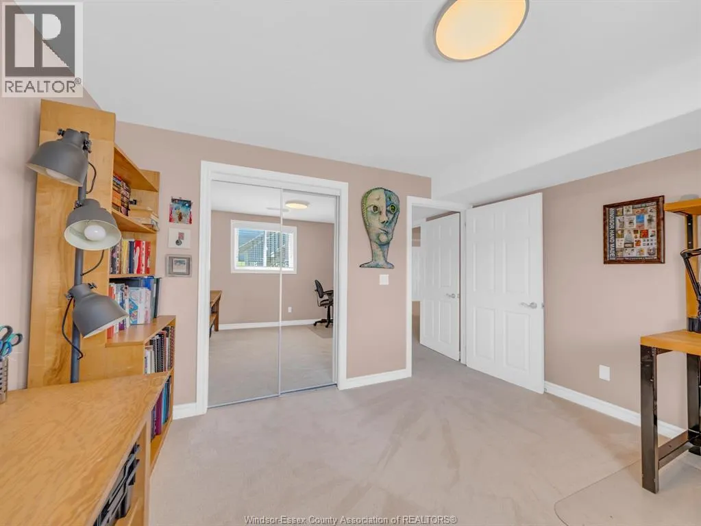 1541 Heatherglen DRIVE