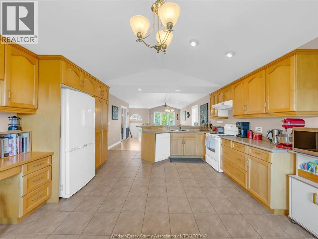 1541 Heatherglen DRIVE