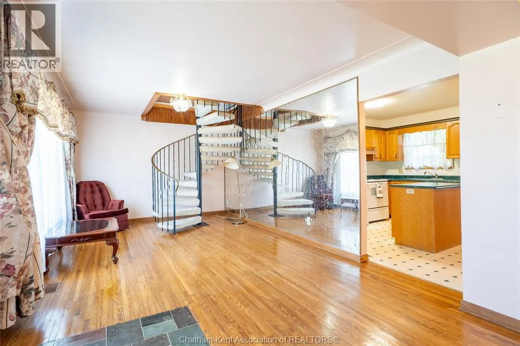 16 ARTHUR DRIVE