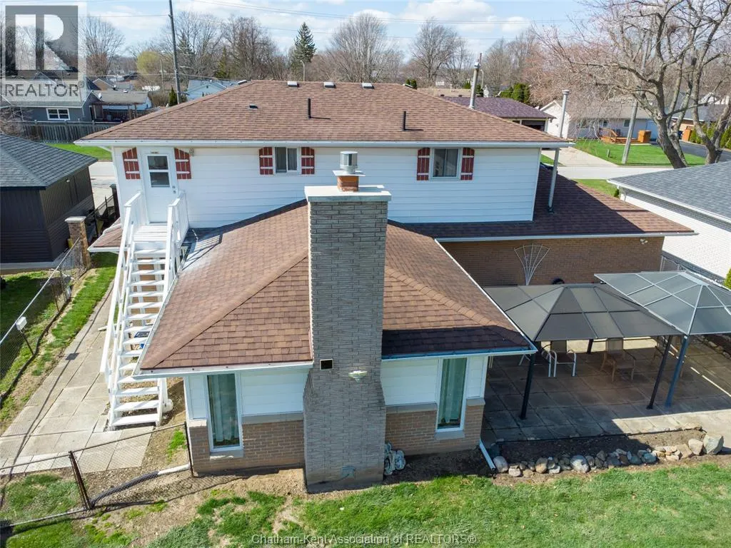 16 ARTHUR DRIVE