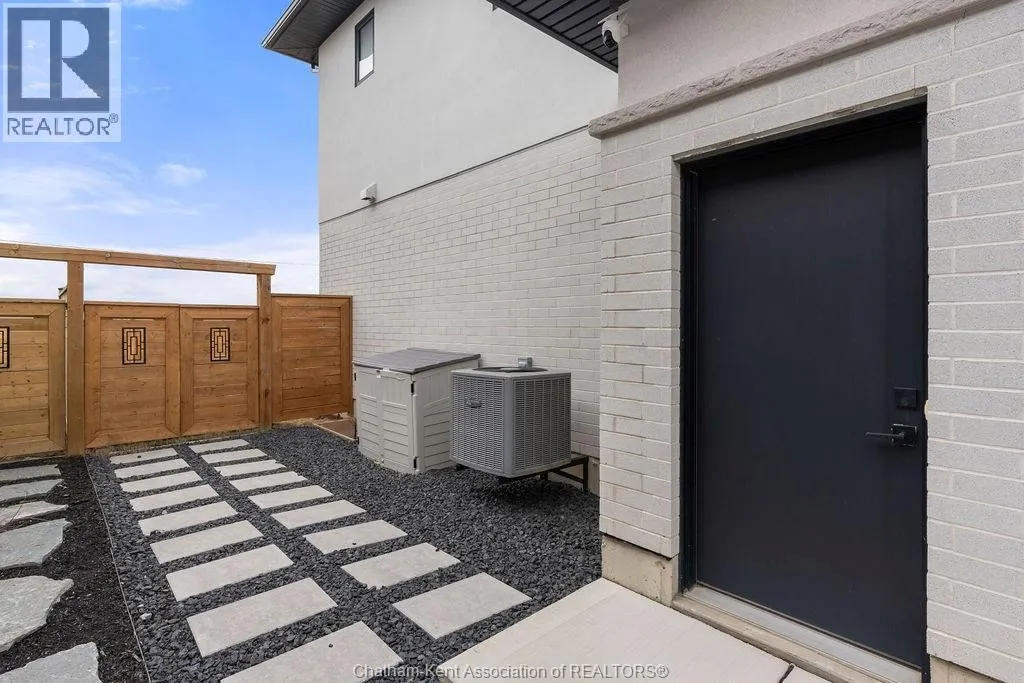 54 Dundee DRIVE West