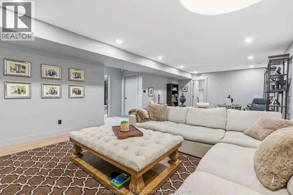 54 Dundee DRIVE West