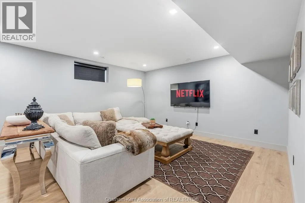 54 Dundee DRIVE West