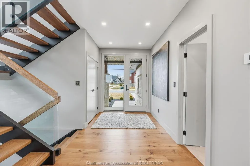 54 Dundee DRIVE West