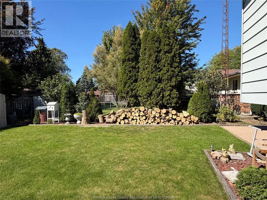 33 BENNIE AVENUE