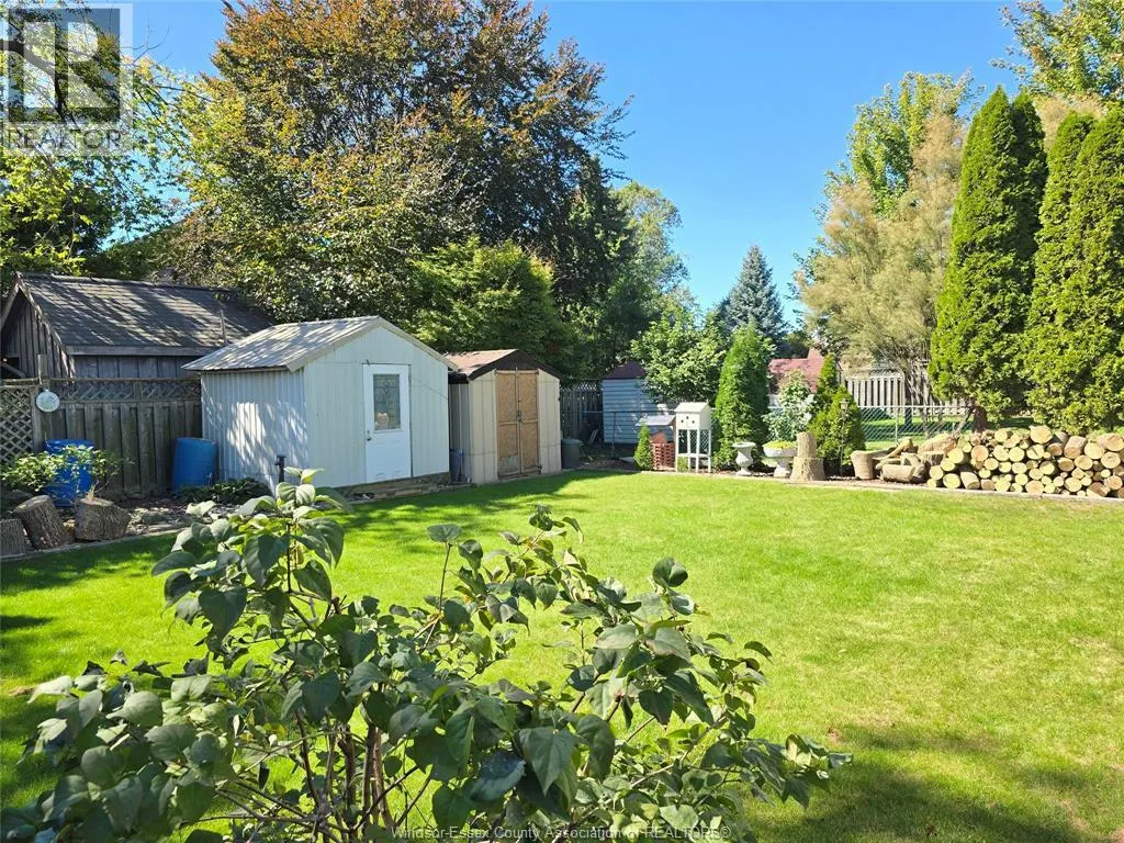 33 BENNIE AVENUE