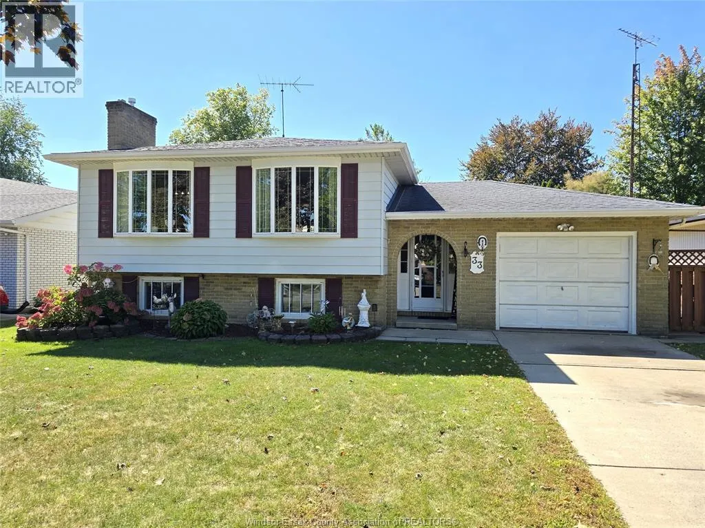 33 BENNIE AVENUE