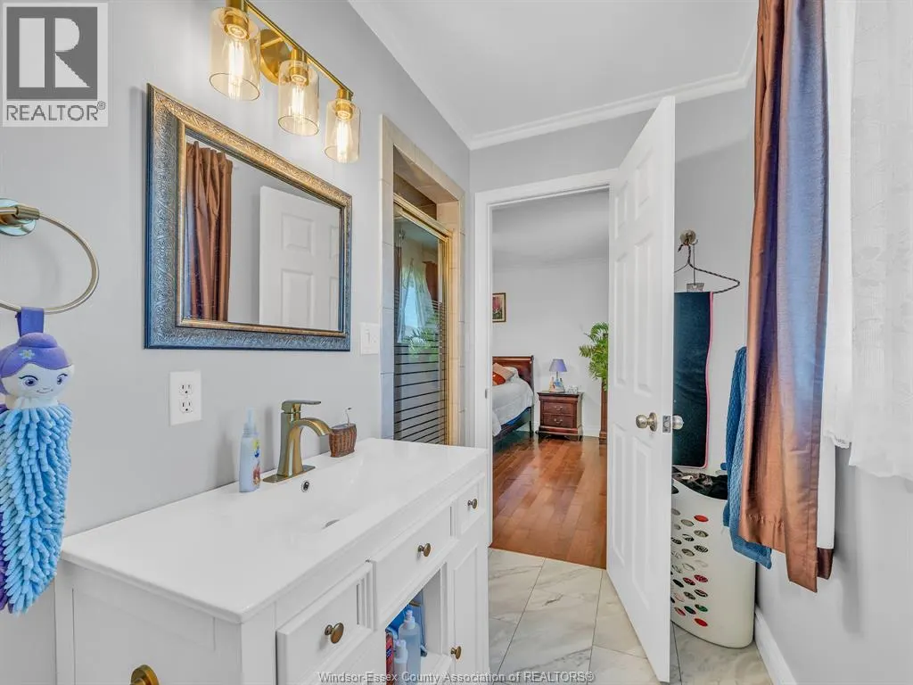 503 REGENT