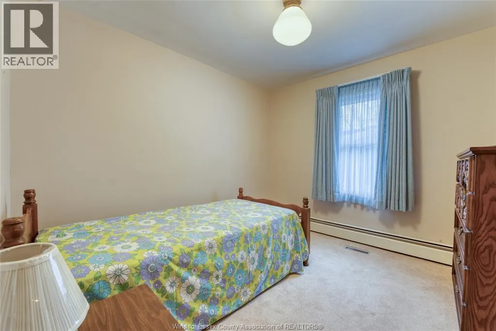 194 RIVERSIDE ROAD