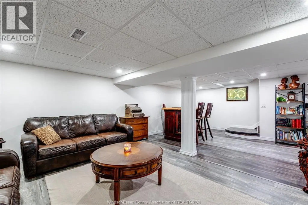 3 Fischer CRESCENT