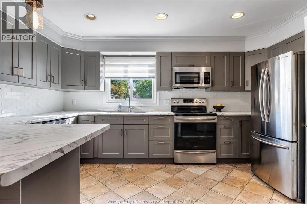 3 Fischer CRESCENT
