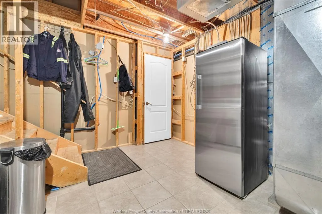 237 WOODVIEW DRIVE