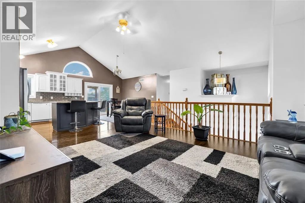 237 WOODVIEW DRIVE