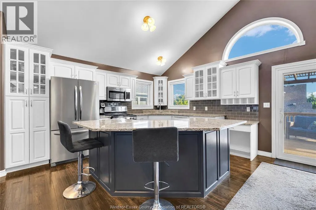 237 WOODVIEW DRIVE