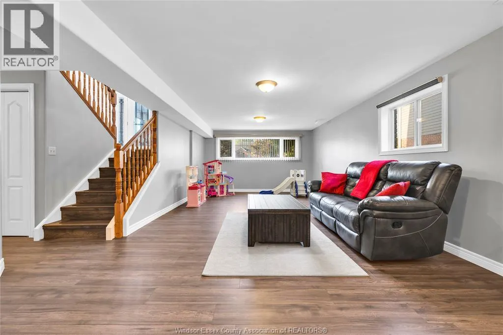 237 WOODVIEW DRIVE