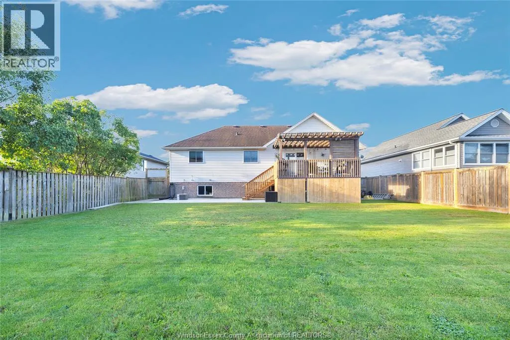 237 WOODVIEW DRIVE