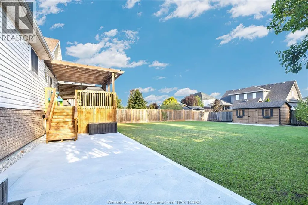 237 WOODVIEW DRIVE
