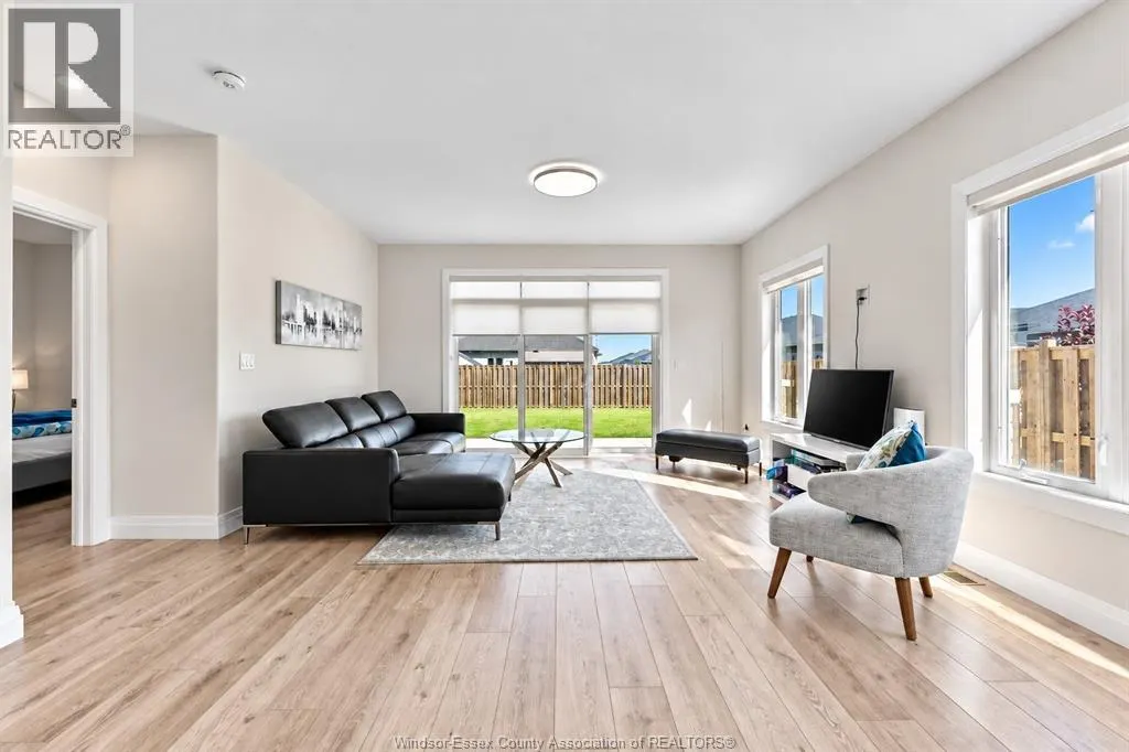 2 DELFT COURT