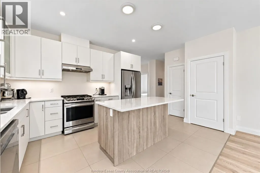 2 DELFT COURT
