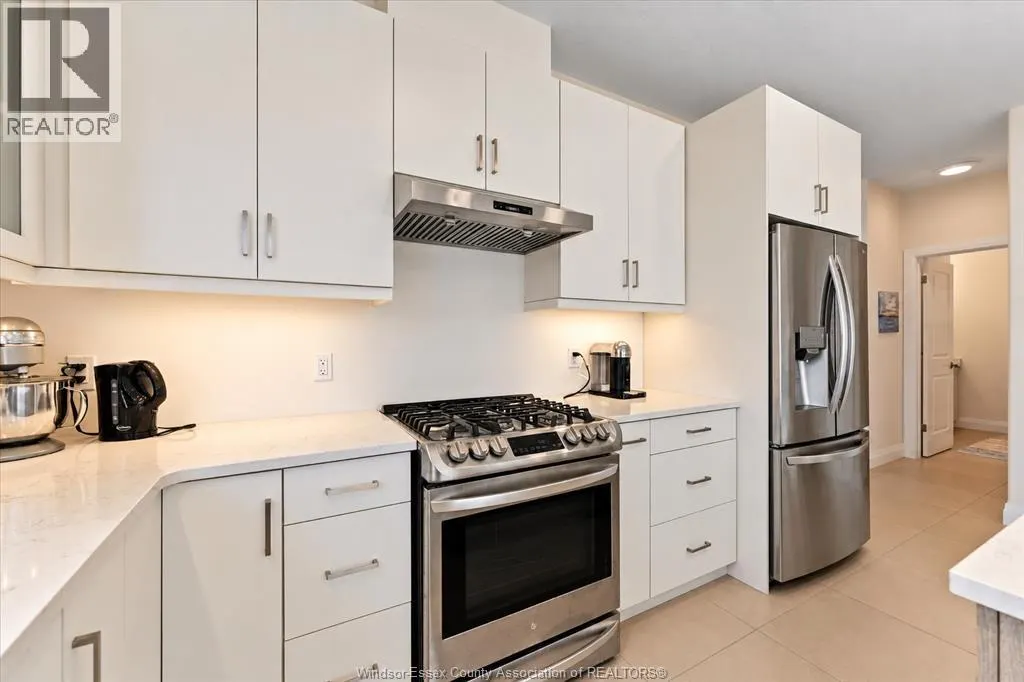 2 DELFT COURT