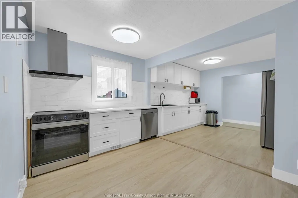 3660 ROXBOROUGH