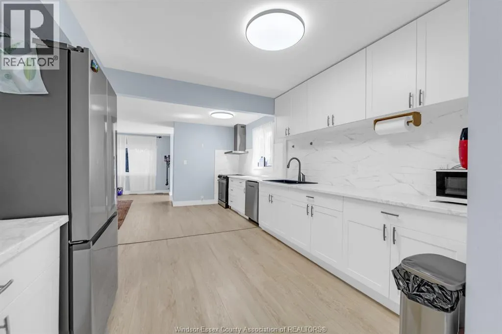 3660 ROXBOROUGH