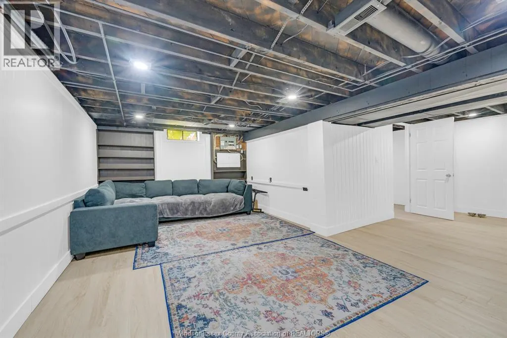 3660 ROXBOROUGH