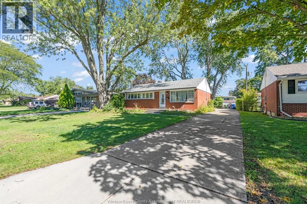 3660 ROXBOROUGH