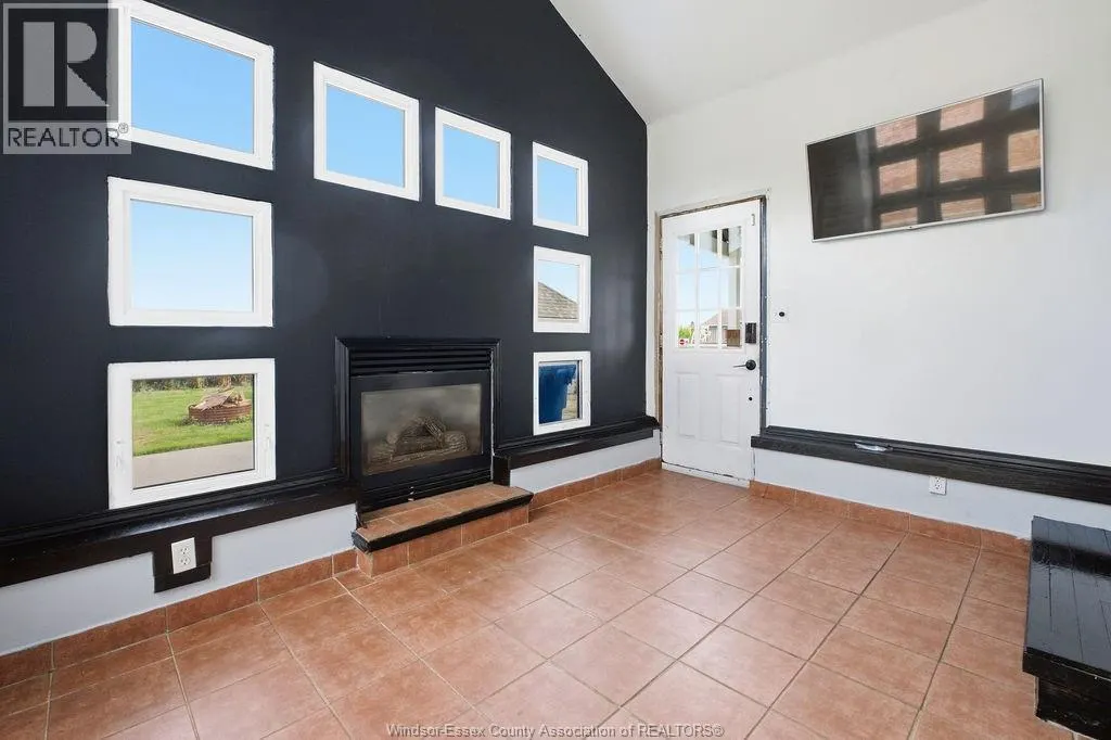 3787 CONCESSION RD 3 North